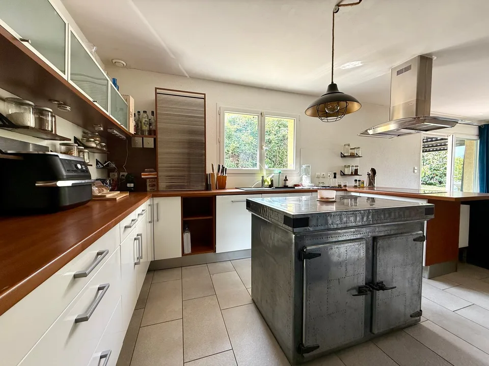 Beautiful individual house of 185.84 m² on a flat plot of 853 m² in Valleiry