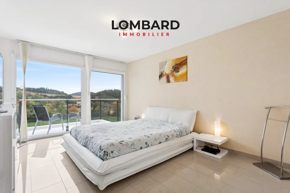 Spacious semi-detached villa with 6.5 rooms