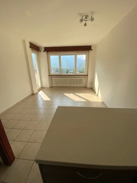 Luminoso appartamento di 3.5 locali con vista panoramica a Faido
