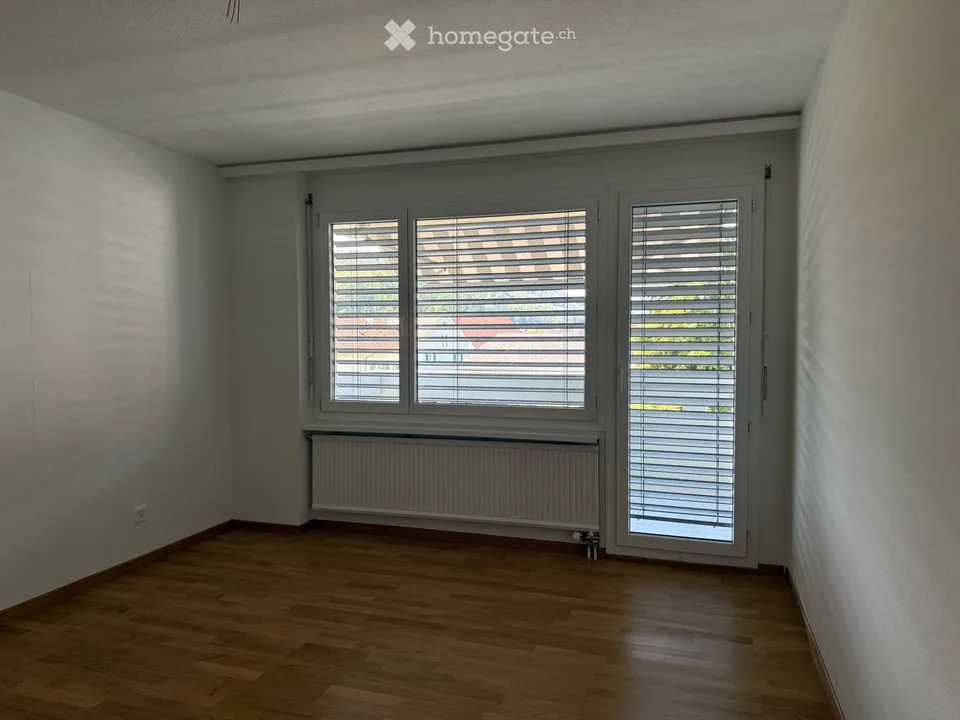 Erstvermietung nach Sanierung – grosszügige 4.5-Zimmer-Wohnung mit Balkon