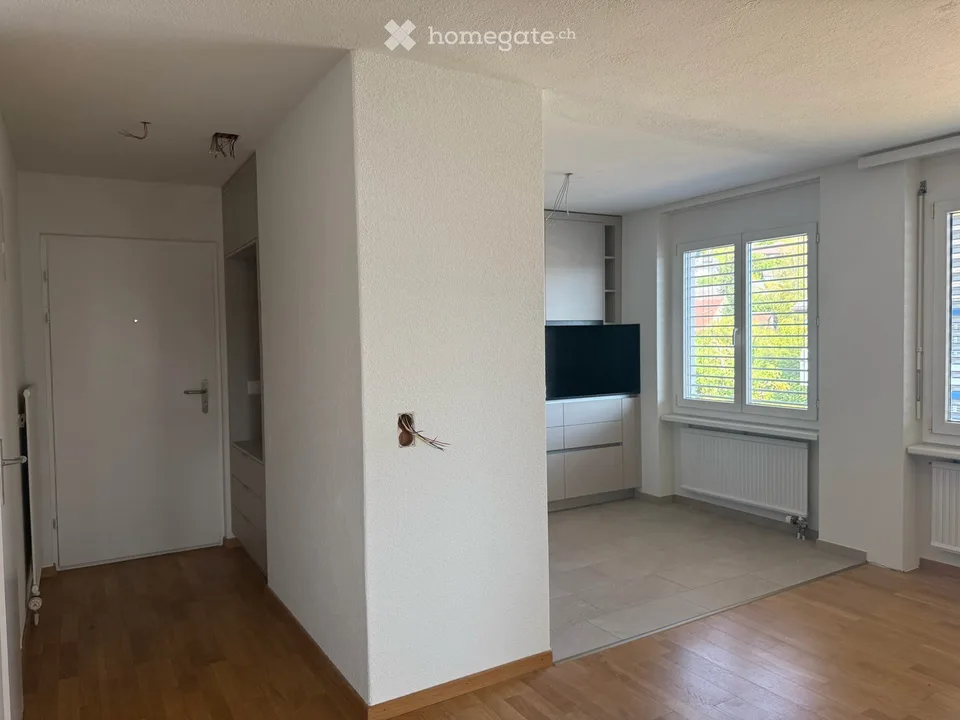 Erstvermietung nach Sanierung – grosszügige 4.5-Zimmer-Wohnung mit Balkon
