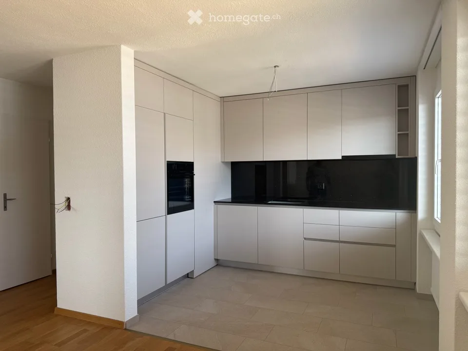 Erstvermietung nach Sanierung – grosszügige 4.5-Zimmer-Wohnung mit Balkon