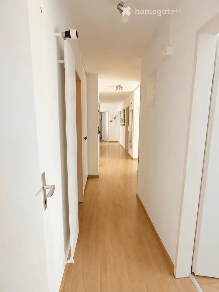 Ampio appartamento di 7 locali in una zona tranquilla a Hochfelden