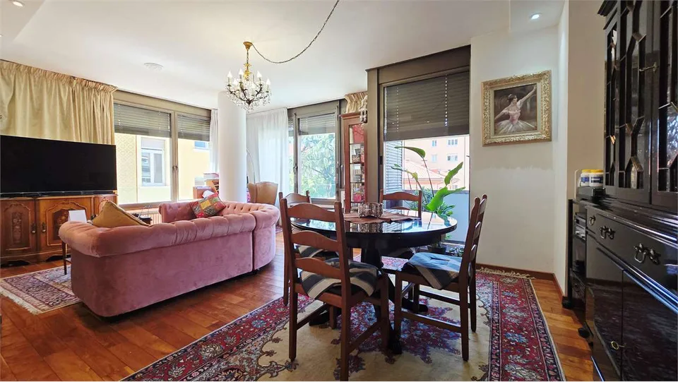 117 sqm apartment in Cassarate, just a few steps from the lake and the city center
