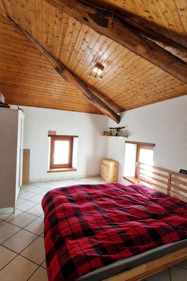 Schönes Einfamilienhaus mit 3,5 Zimmern zu einem interessanten Preis und mit interessanten Nebenkosten.
