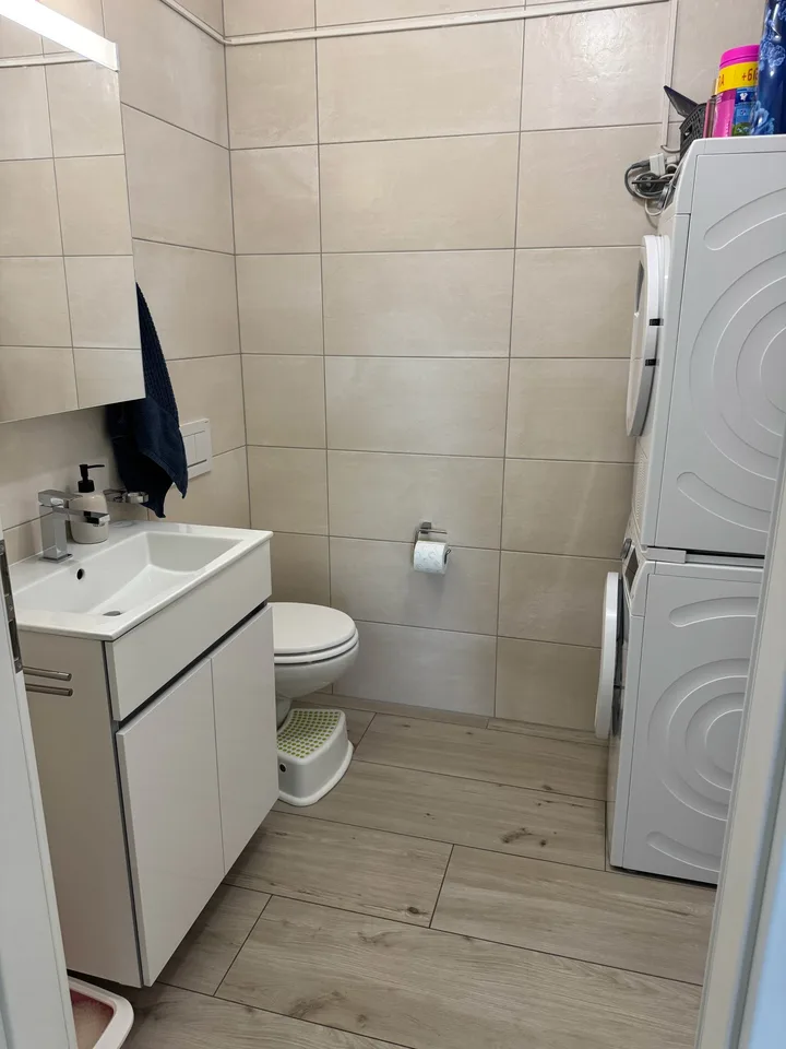 Ampio appartamento di 4.5 locali a Sion – Luminoso e tranquillo