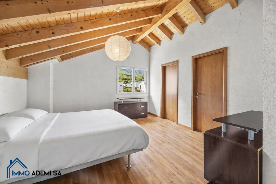 Geräumige Einzelvilla von 269 m² mit 2 Wohnungen, auf einem Grundstück von 1'009 m² in Le Bouveret!