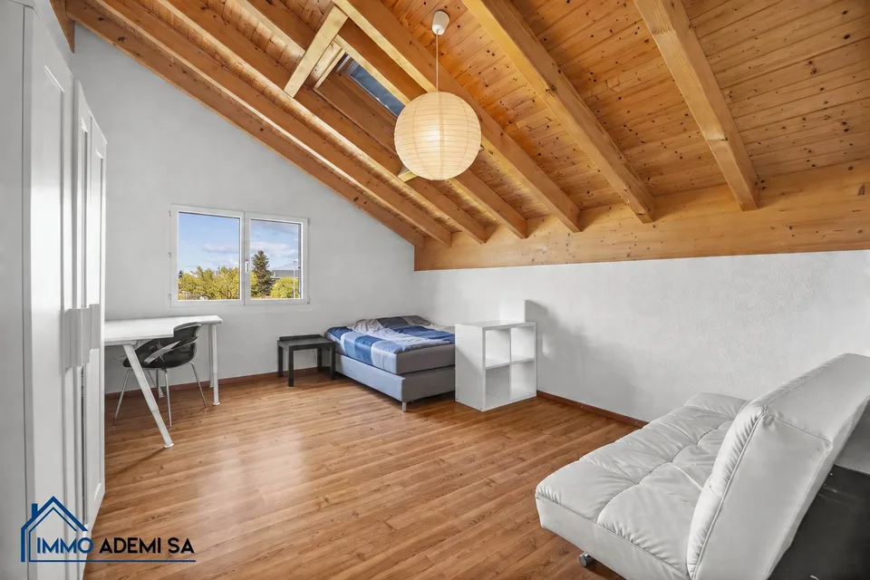 Geräumige Einzelvilla von 269 m² mit 2 Wohnungen, auf einem Grundstück von 1'009 m² in Le Bouveret!