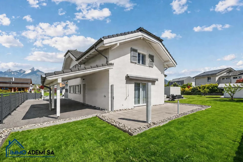 Geräumige Einzelvilla von 269 m² mit 2 Wohnungen, auf einem Grundstück von 1'009 m² in Le Bouveret!