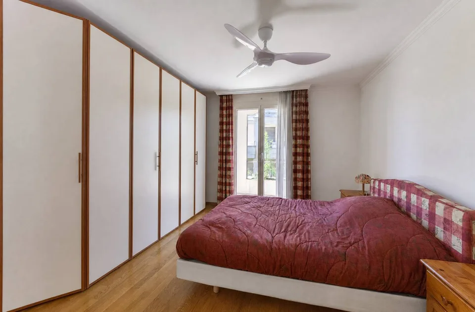 Exclusivity: Splendid 156 m² apartment with lake view