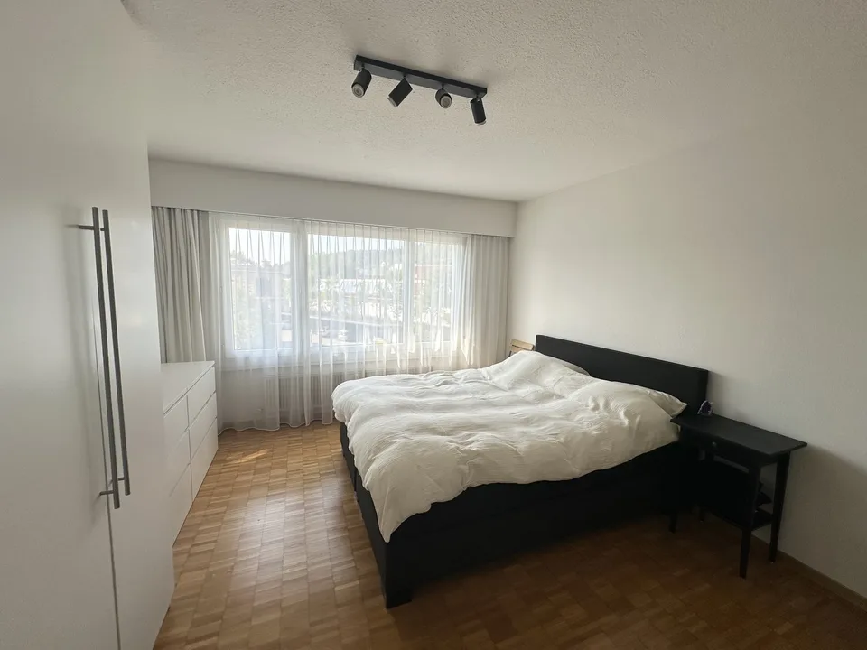 2½ ZI-WOHNUNG IN FÄLLANDEN (ZH), MÖBLIERT, TEMPORÄR