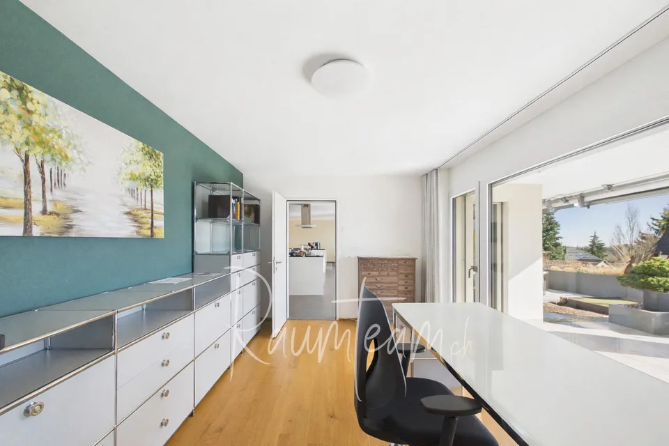 Grosszügige, helle Terrassenwohnung mit Säntisblick