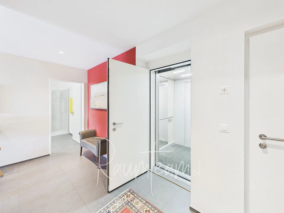 Grosszügige, helle Terrassenwohnung mit Säntisblick