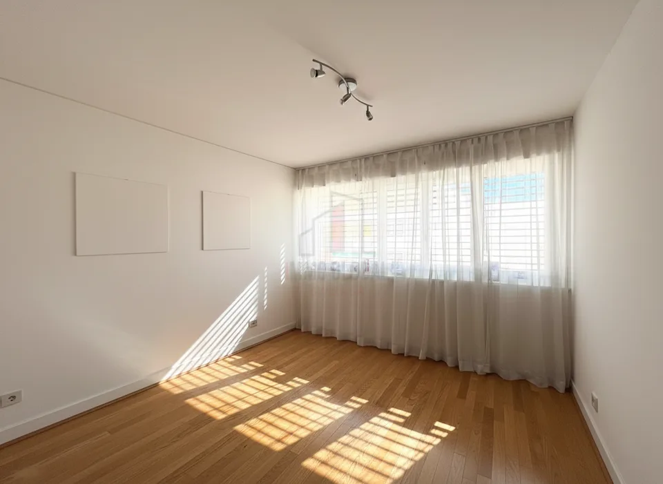 SPLENDID PENTHOUSE AWAITING A NEW FAMILY