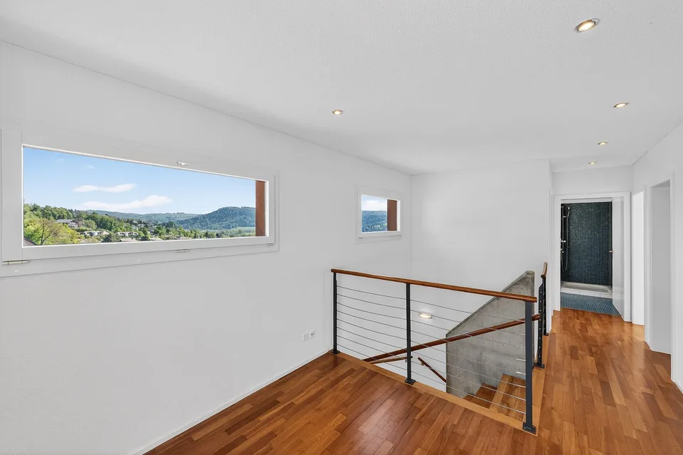 6.5‑Zimmer-Einfamilienhaus an traumhafter Aussichtslage, nähe Waldrand