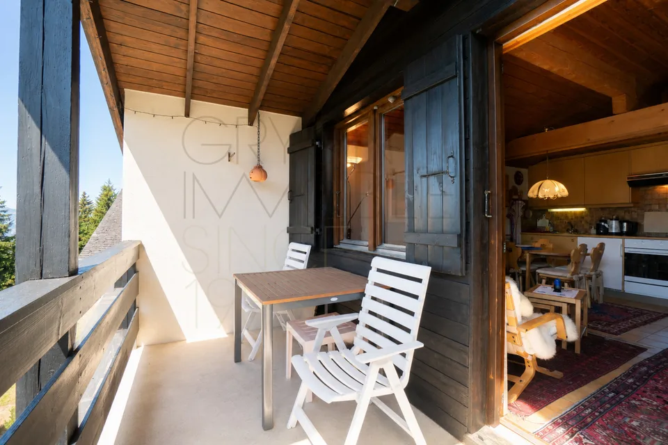 Appartement 2,5 pièces aux Arsets avec balcon et soupente