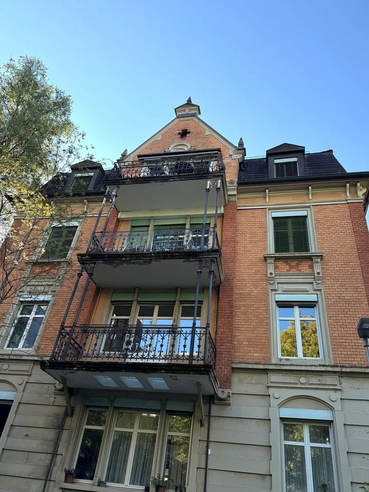 Attraktive Wohnung am Zürichberg: befristet bis 30.04.2027