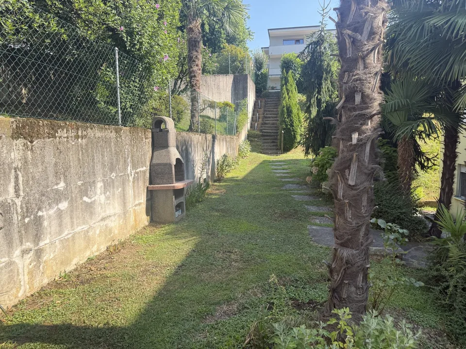 Charming 3.5-room apartment with terrace and garden in Pregassona