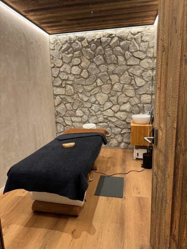Dent Blanche Resort