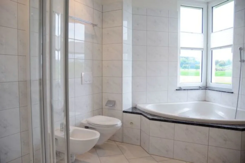 Appartamento esclusivo 5 1/2 locali al 1° piano con vista panoramica in una posizione di prim'ordine, tranquilla