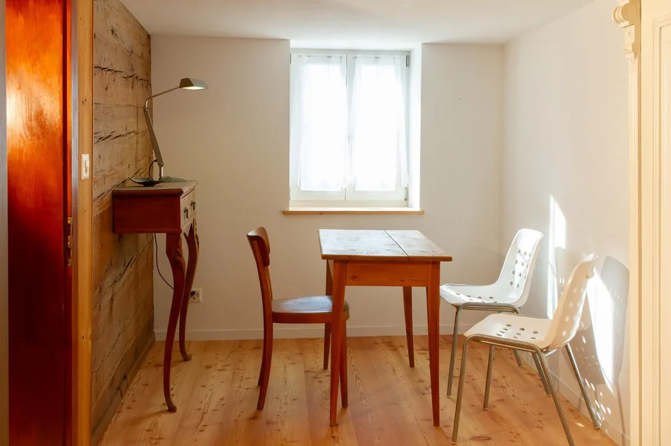 3.5-Zimmer-Wohnung in Hohtenn – Historischer Charme mit eigenem Garten
