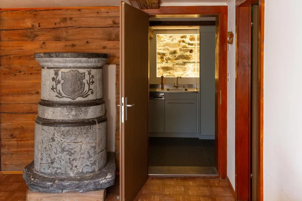 3.5-Zimmer-Wohnung in Hohtenn – Historischer Charme mit eigenem Garten