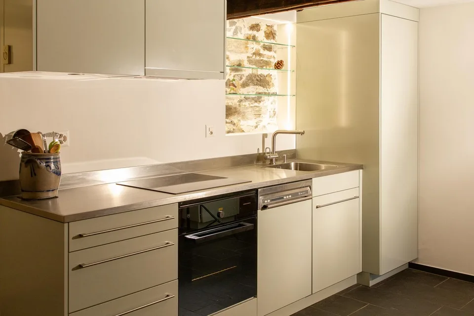 3.5-Zimmer-Wohnung in Hohtenn – Historischer Charme mit eigenem Garten