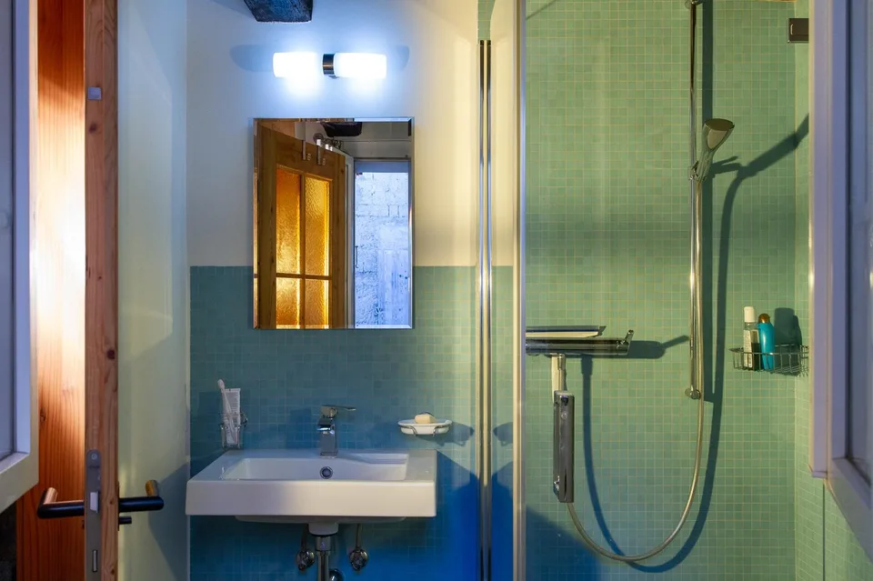 3.5-Zimmer-Wohnung in Hohtenn – Historischer Charme mit eigenem Garten