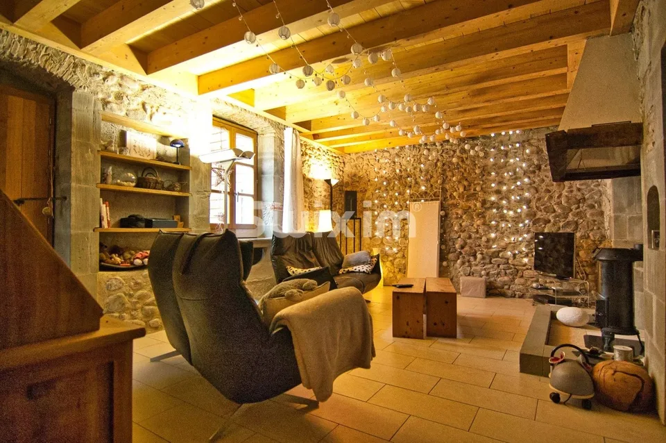 Au coeur du village maison historique