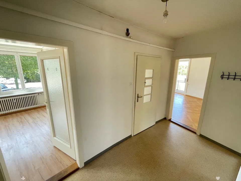 Appartement de 3.5 pièces au 1er étage avec 2 balcons