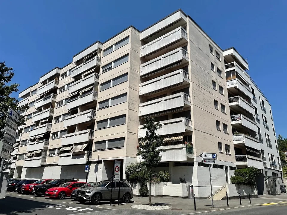 Appartement rénové de 3.5 pièces, 3ème étage, env. 70 m2