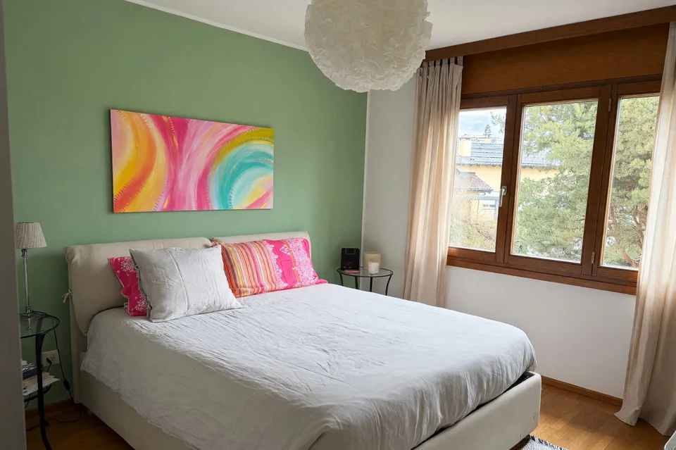 Schönes großes Duplex mit 5,5 Zimmern, Panoramaterrasse und Kamin
