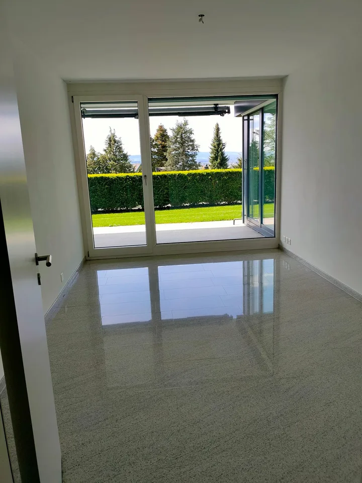 Ampio appartamento terrazzo 4.5 locali a Zug – Disponibile da settembre 2026