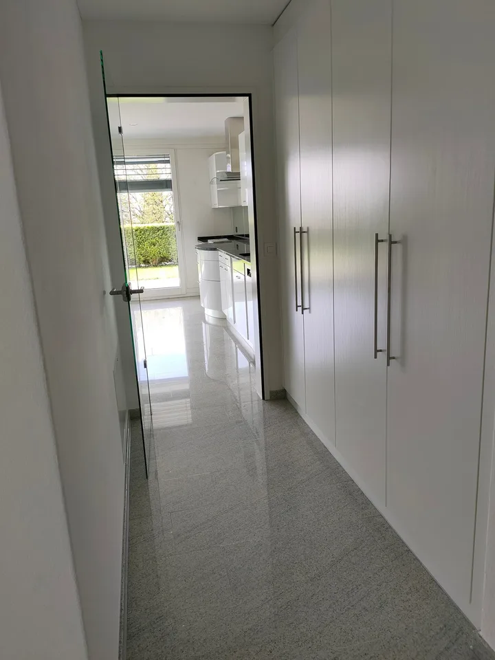 Ampio appartamento terrazzo 4.5 locali a Zug – Disponibile da settembre 2026