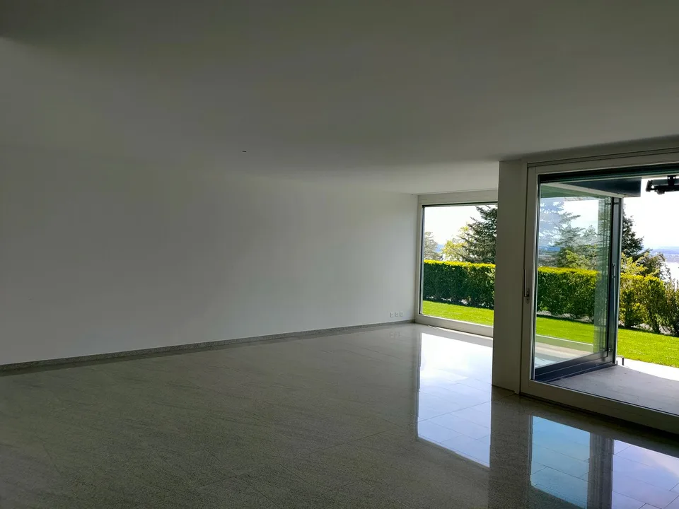 Ampio appartamento terrazzo 4.5 locali a Zug – Disponibile da settembre 2026