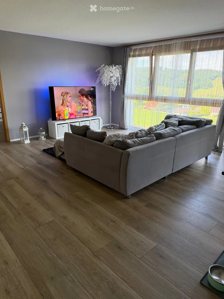 Mietvertrag zu übernehmen 3,5 Zimmer 85 m2