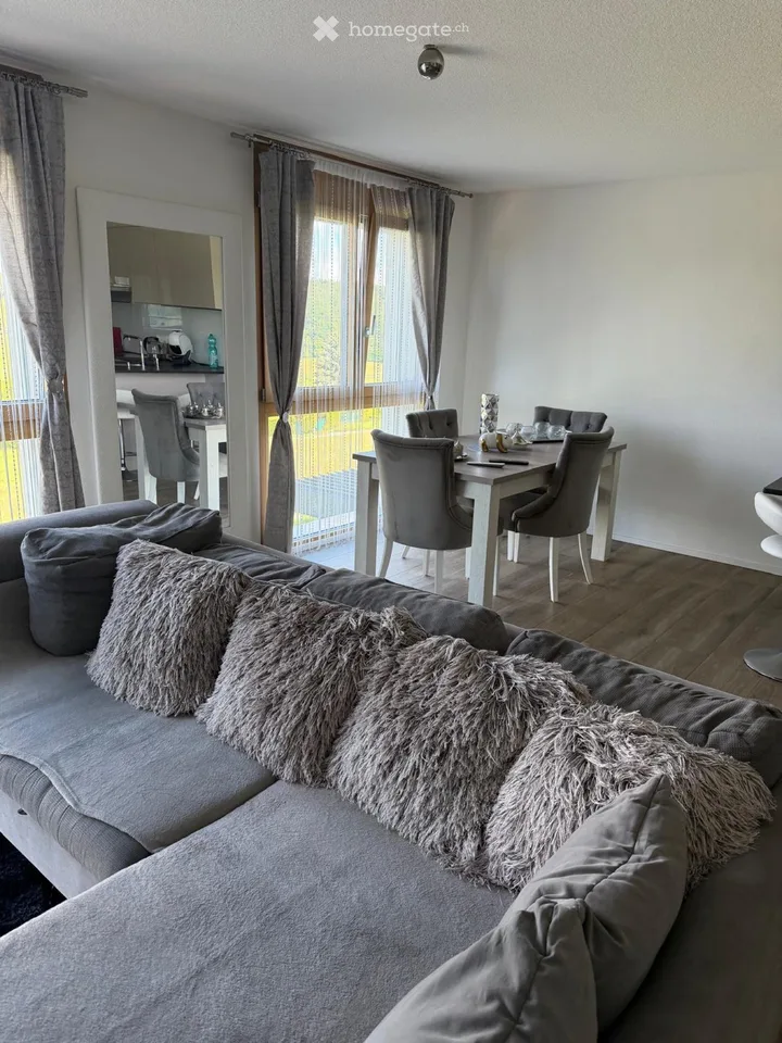 Mietvertrag zu übernehmen 3,5 Zimmer 85 m2