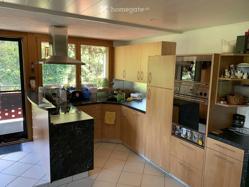Bright 3.5-room apartment with balcony and beautiful view in Winkel