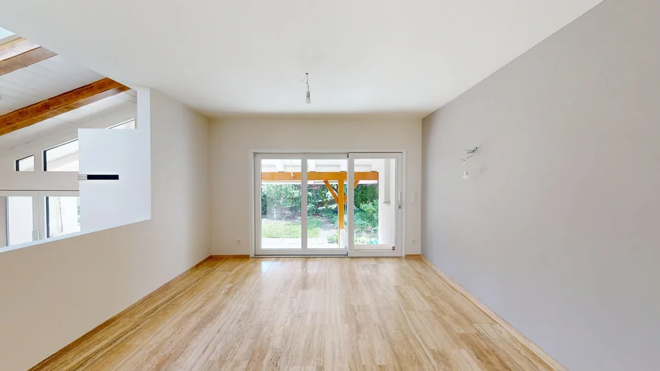 Villa di campagna elegante di 9 locali con piscina interna moderna su Muttenzer Dürrberg