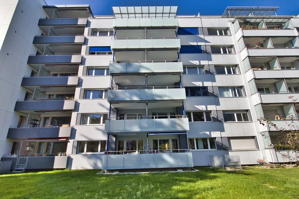 Bern-Länggasse / wunderbares Balkonparadies