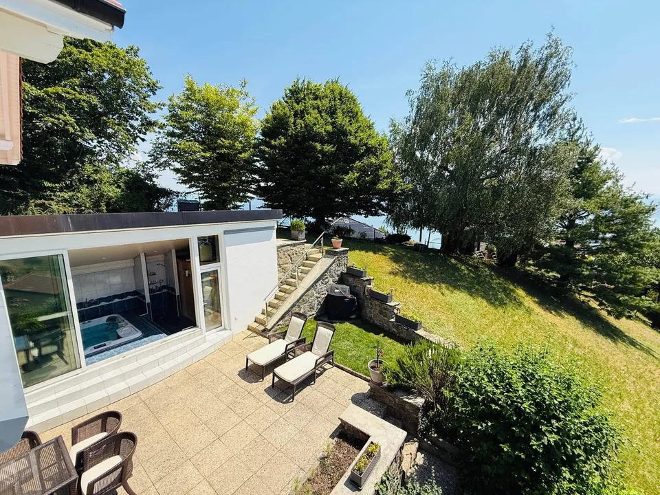 Spacious family villa with breathtaking views