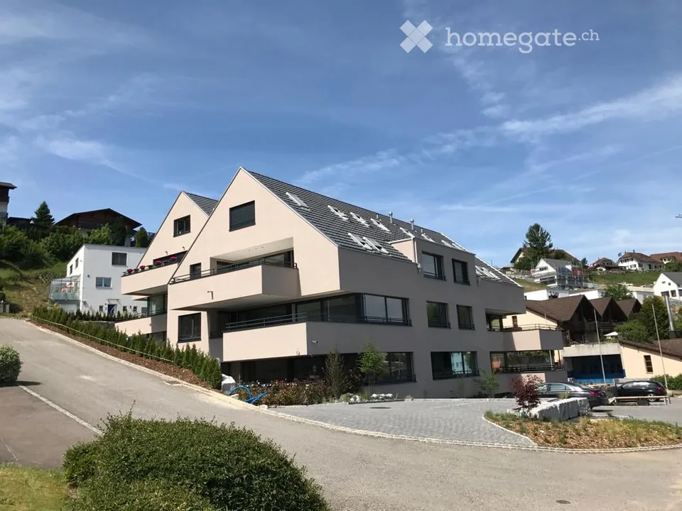 Traumhafte 3.5-Zimmer-Wohnung, 97.6 m² Wohnfläche & 21 m² Loggia