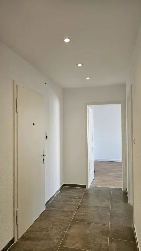 Grosszügige, sanierte 2.5-Zimmerwohnung mit Balkon, Waschturm & Keller - ohne Lift, in Basel