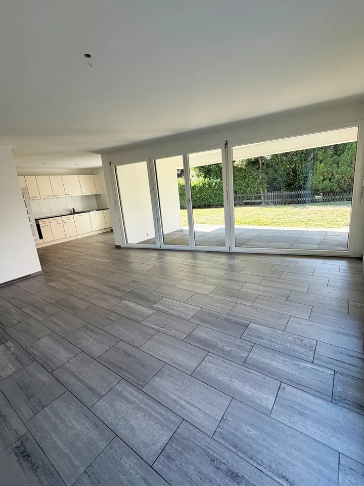 3.5-Zimmer-Sitzplatzwohnung in Rüti ZH zu vermieten