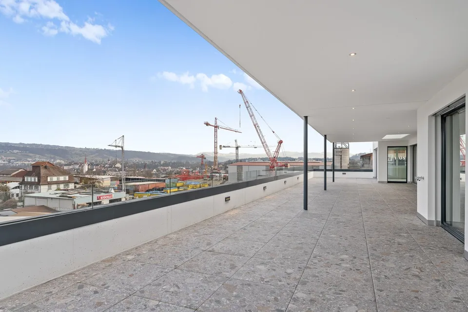 Spazio ufficio in attico rappresentativo con vista panoramica