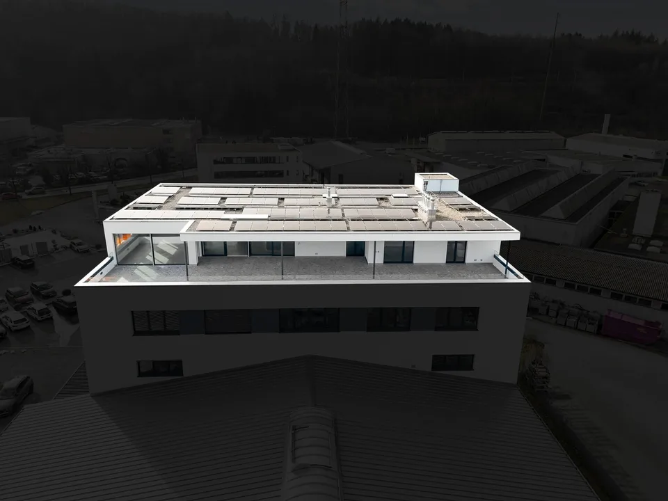 Spazio ufficio in attico rappresentativo con vista panoramica