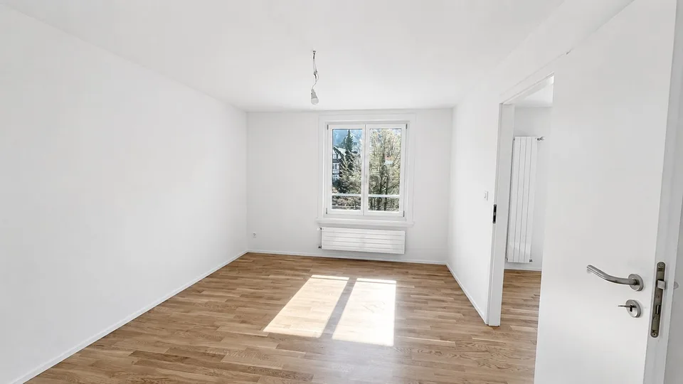 Vivere con stile in una posizione centrale – appartamento di 3 camere appena ristrutturato a Baden