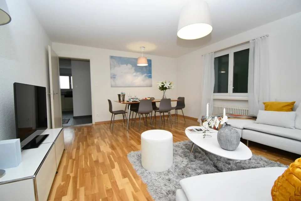 Spacious 4-room apartment in a green area