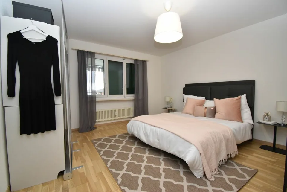 Spacious 4-room apartment in a green area