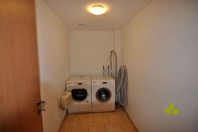 Luxuriöse Einliegerwohnung an Hanglage in Elfingen